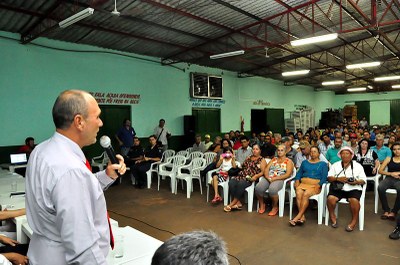 Tolotti fala audiência pública.JPG