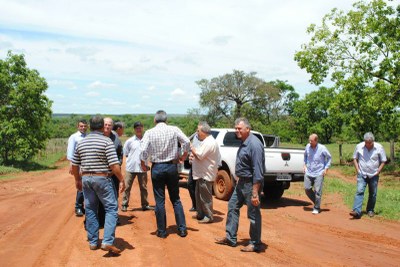 Visita se estendeu até a entrada da fazenda Criola