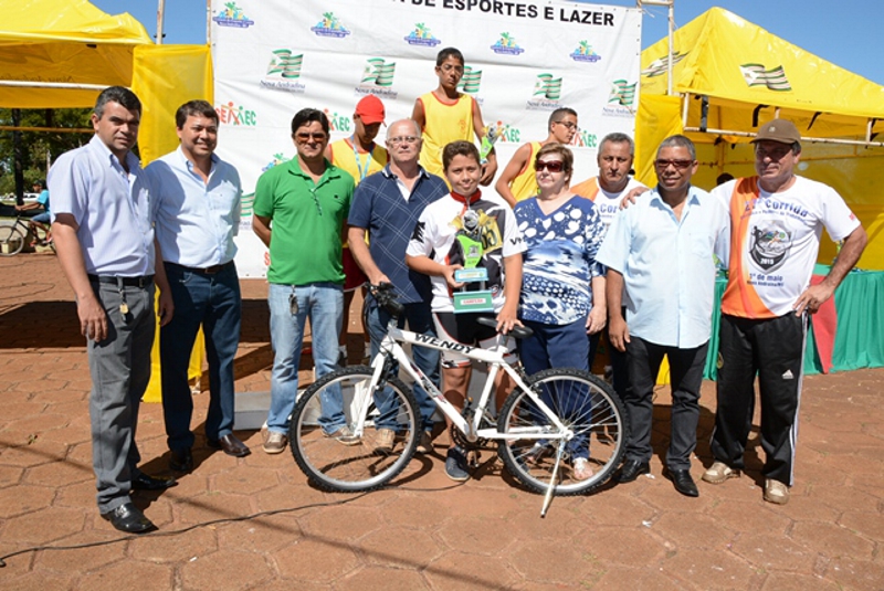 Vereadores prestigiam Corrida Ciclística e Pedestre2.JPG