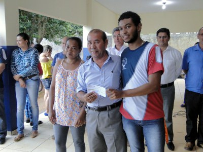 Vereadores acompanham pagamento do benefício “Bolsa Banda”_4.JPG