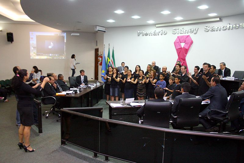 Apresentação Surdos