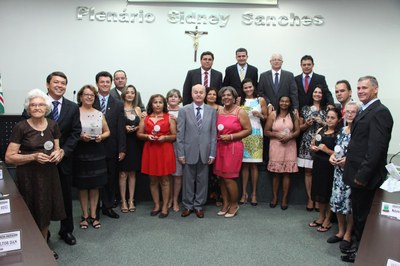 Sessão Solene_Homenageadas_Foto Thiago Odeque.JPG