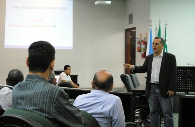 Palestra sobre Comunicação
