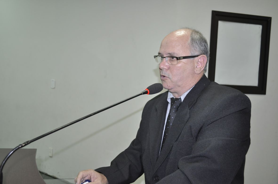 Robertinho sugere implantação de urnas para denúncias dos munícipes