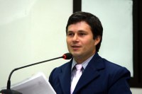 Vicente cobra informações a respeito da aplicação do Fundeb