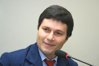 Vicente solicita serviços no Pedro Pedrossian