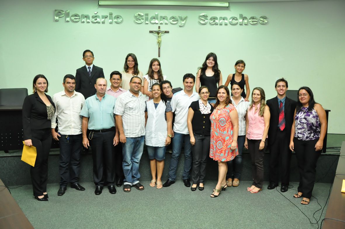 Vereadores mirins homenageiam professores