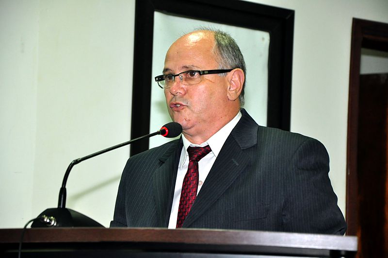 Robertinho quer criação de setor específico para habitação na Prefeitura