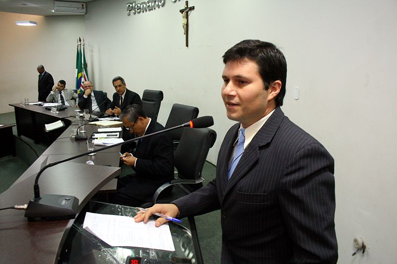 Vicente quer informações a respeito do meio ambiente