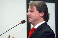 Adriano pede urgência para implantação de base da PF em Nova Andradina