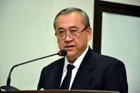 Valter solicita manutenção nos sinais de trânsito da cidade