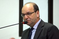 Valmirá sugere construção de quebra molas e faixa de pedestres na Moura Andrade