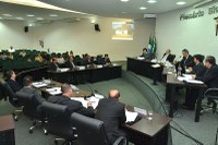 Vereadores solicitam reforma urgente para prédio do IML