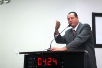 Marião pede intensificação do policiamento em praça no período noturno