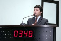 Vicente requer informações sobre o Bolsa Família