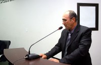 Tolotti cobra atendimento das retroescavadeiras disponibilizadas pelo MDA