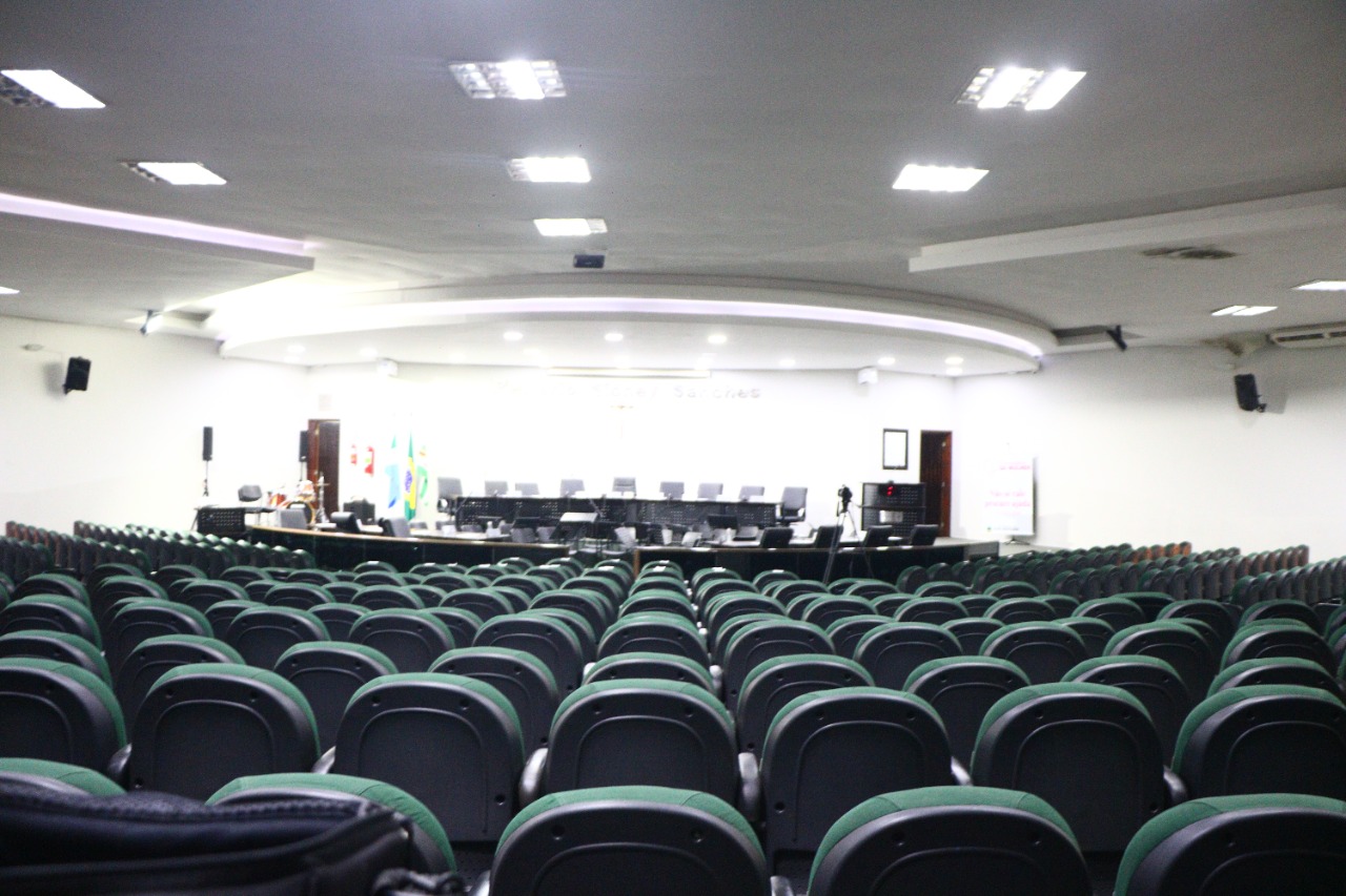 Adesão ao Programa de Regularização Fundiária e Melhoria Habitacional pauta requerimento