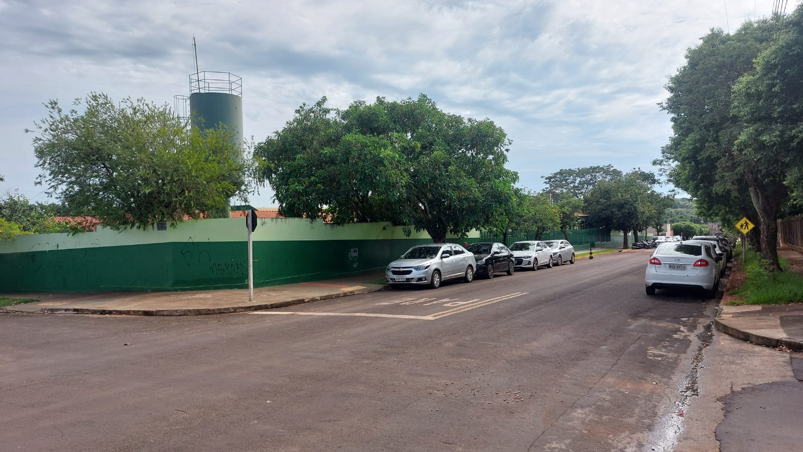 Adoção de mão única em vias próximas a escolas é pautada em indicações na Câmara 