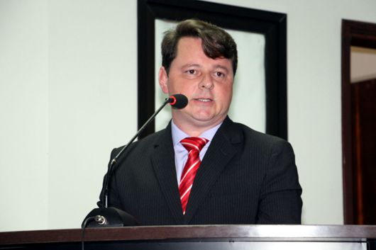 Adriano Palopoli cobra recuperação do anel viário e conclusão de recapeamento na Ivinhema