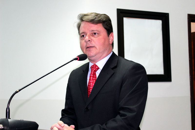 Adriano Palopoli questiona falta de qualidade na coleta de lixo