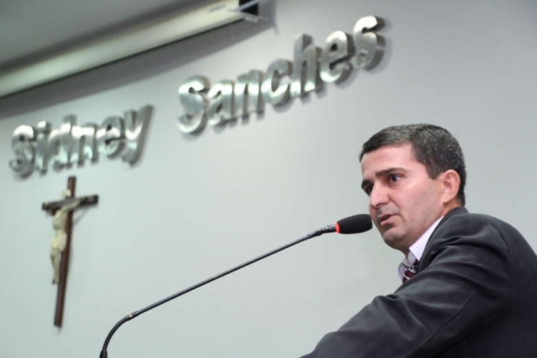 Amarelinho apresenta projeto para instituir “Semana do Jovem Empreendedor”