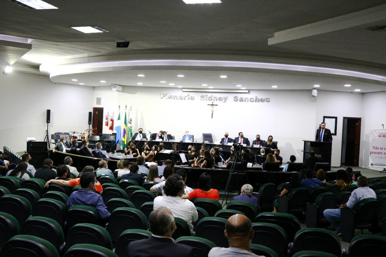 Ano legislativo é aberto com orquestra em Nova Andradina