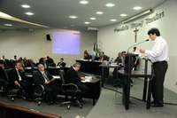 Após ser convocado, diretor da Funsau presta contas na Câmara