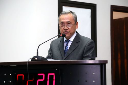 Arborização e serviços de tapa-buracos pautam indicações de Valter Yasunaka