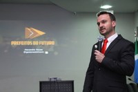 Atração de investimentos chineses integra programação de Seminário de Vereadores