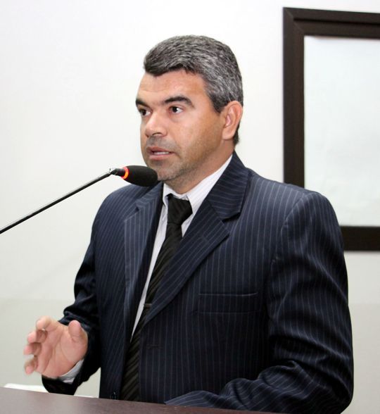 Câmara busca viabilizar condicionadores de ar para escola de Nova Casa Verde