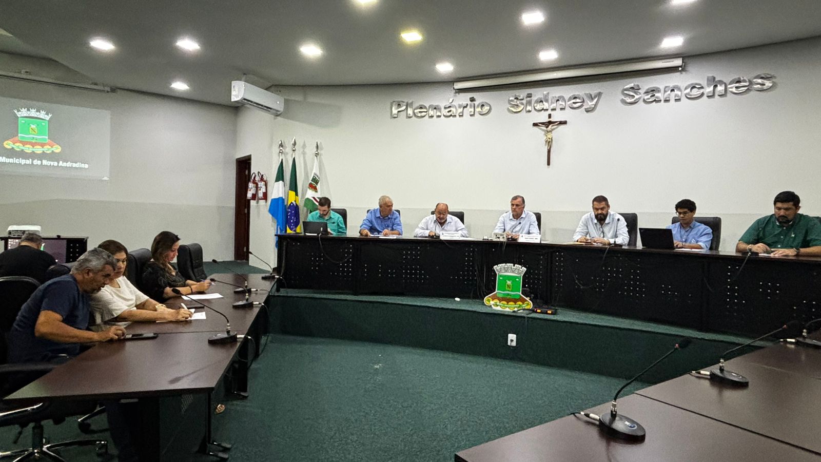 Câmara cobra soluções e Sanesul assume compromissos em audiência sobre saneamento