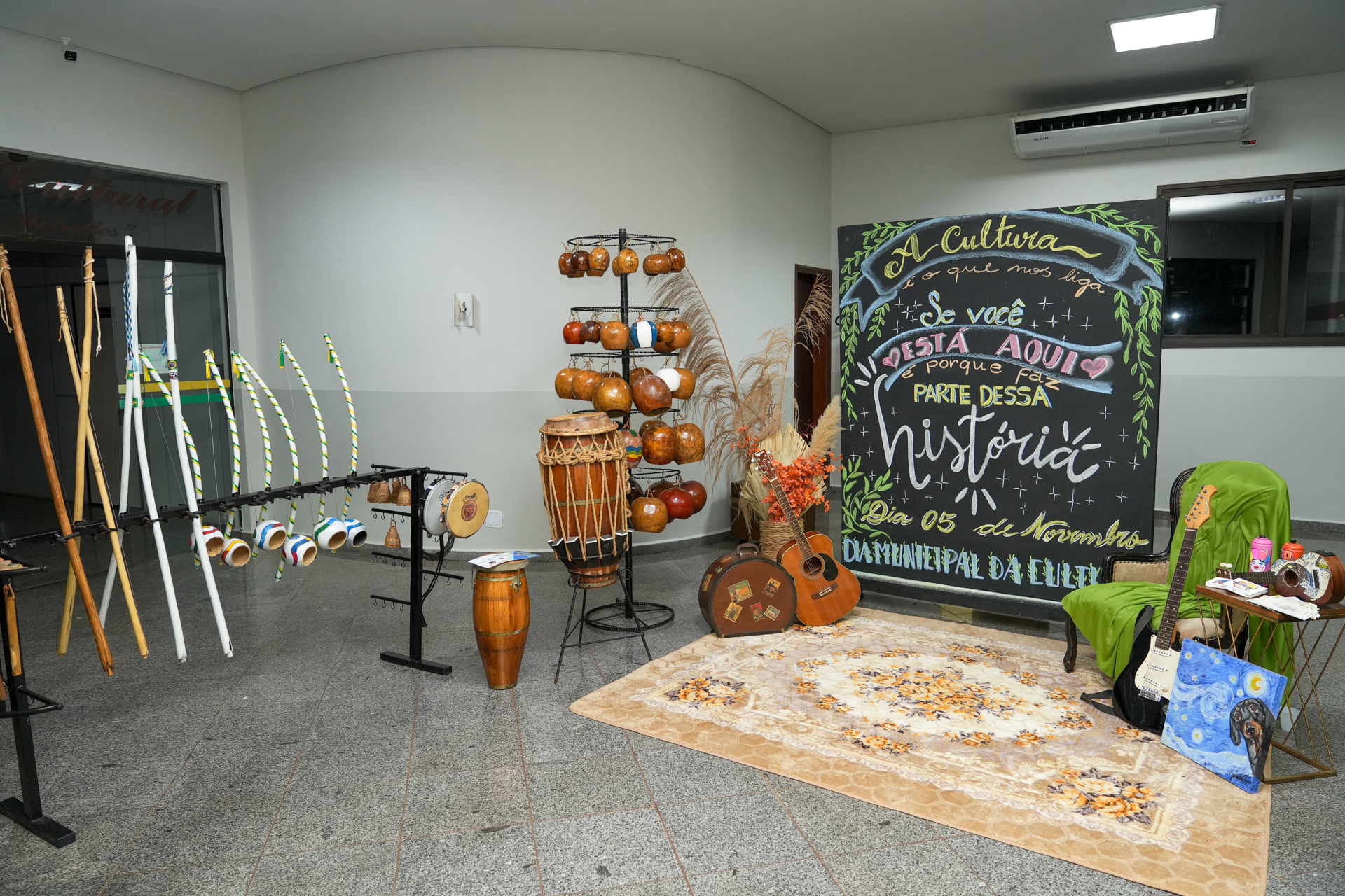 Câmara de Nova Andradina abre as portas para a arte local com exposição durante a Semana da Cultura