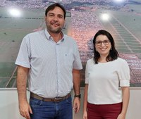 Câmara de Nova Andradina recebe visita da nova gerente da Cooperativa Sicredi