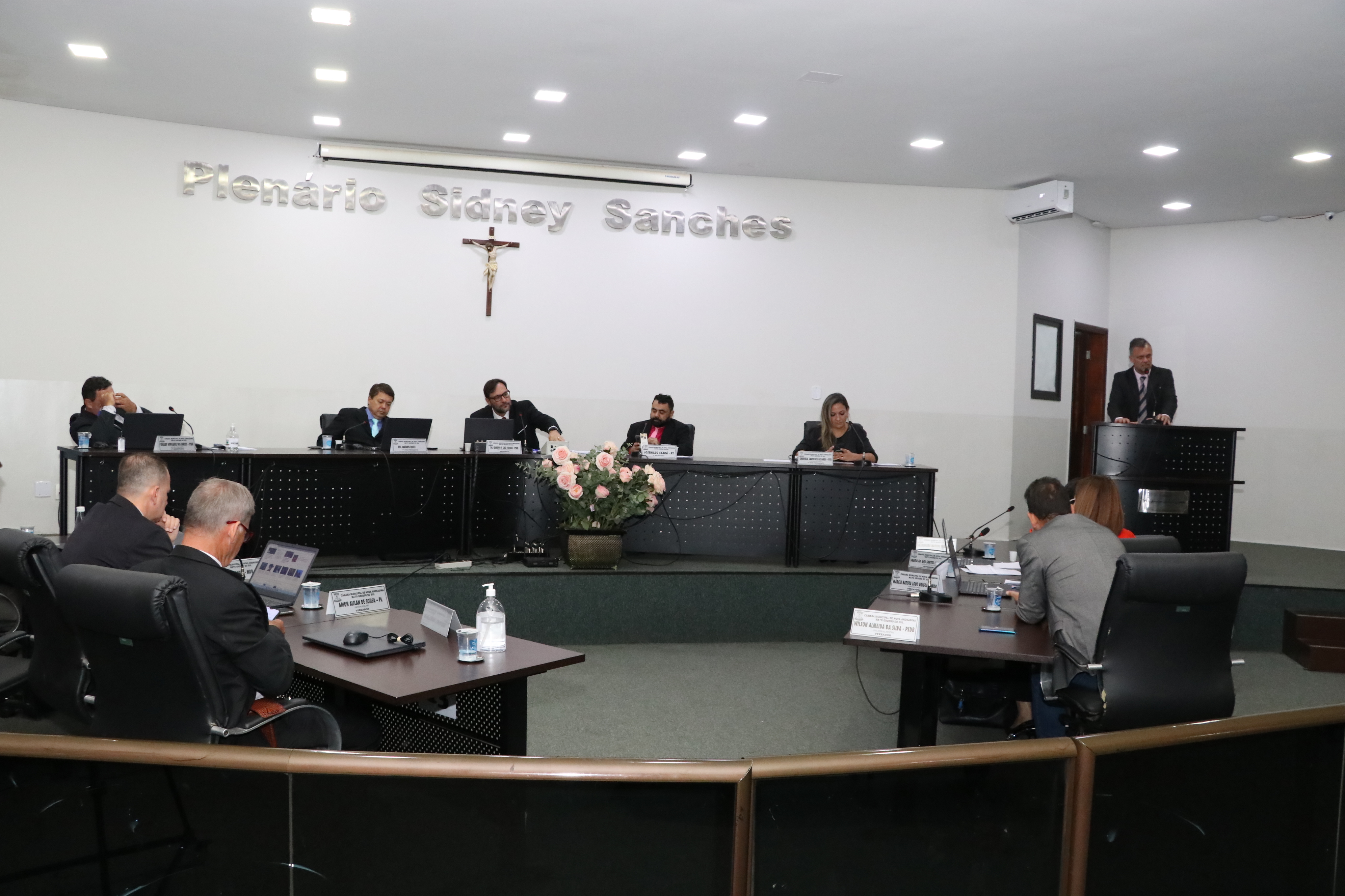 Câmara de Vereadores foca saúde e infraestrutura em sessão ordinária 