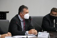 Câmara indica reforma de anfiteatro e aquisição de mesas de computadores 