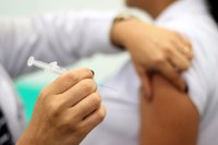 Câmara pede prioridade na vacinação de profissionais de educação 