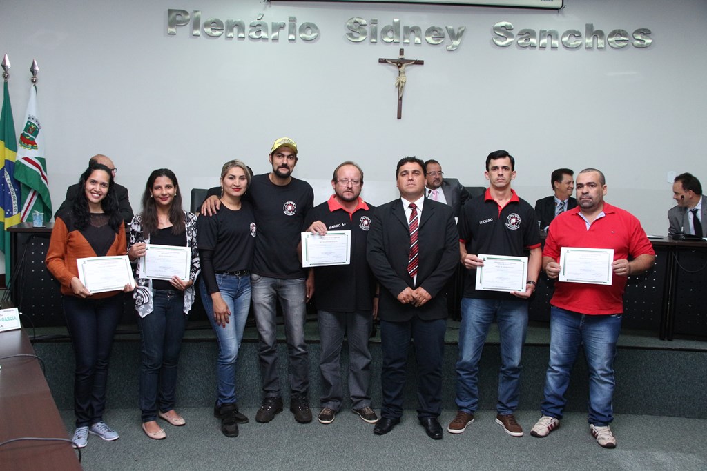 Câmara presta homenagem aos organizadores da “Festa das Crianças”