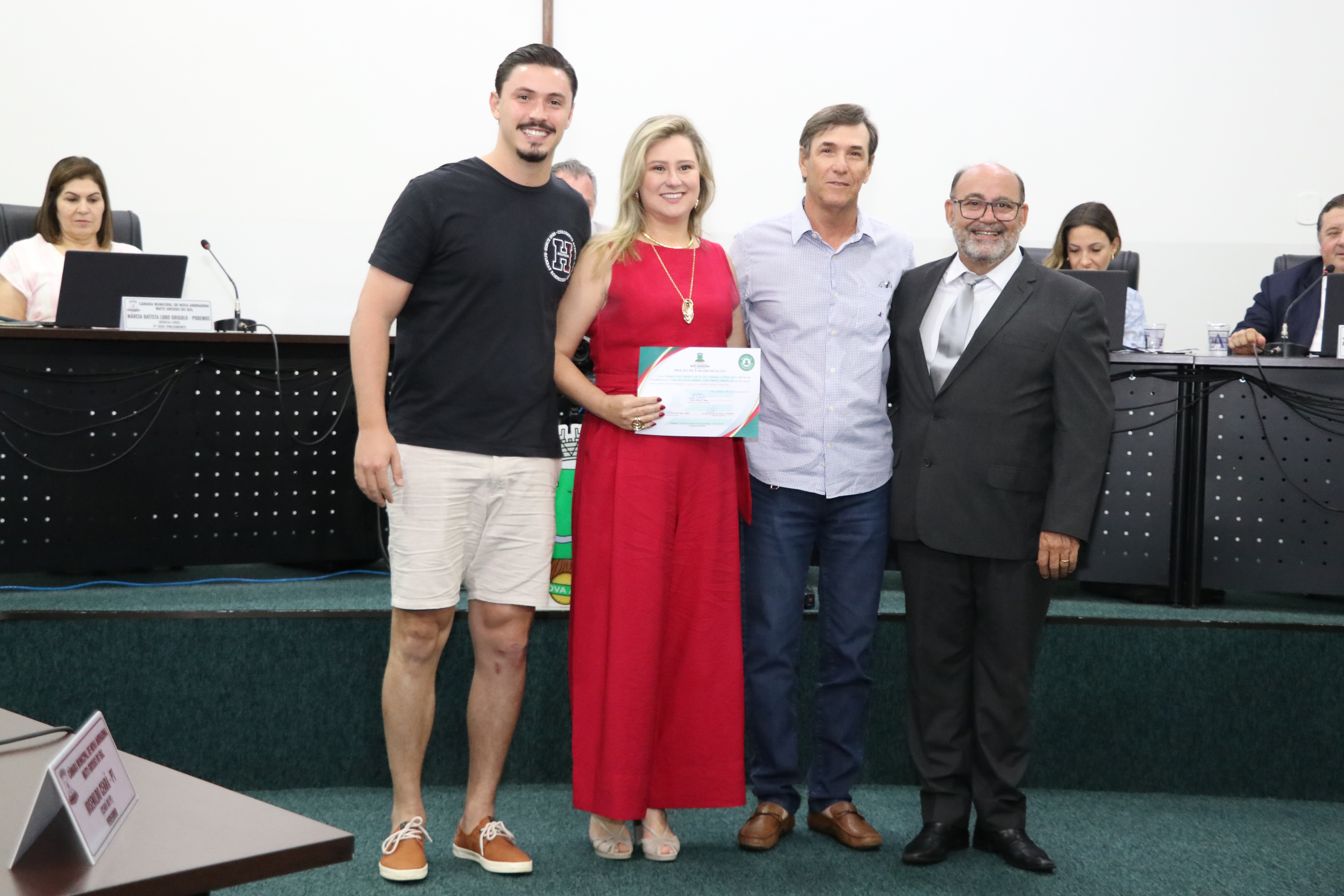 Câmara presta tributo a Flávia Fedato, referência da literatura contemporânea 