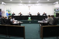 Câmara prioriza apoio a cuidadores e expansão da vacinação com projeto de VaciMóvel