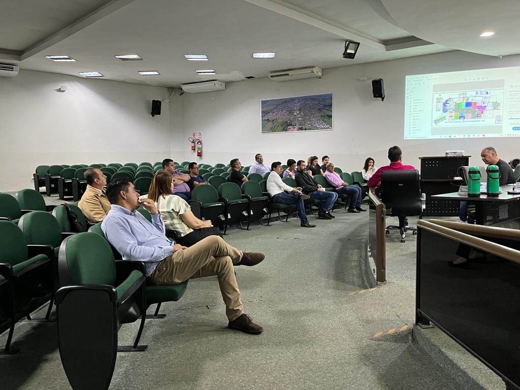 Câmara promove reunião para mapeamento e denominação de espaços públicos 