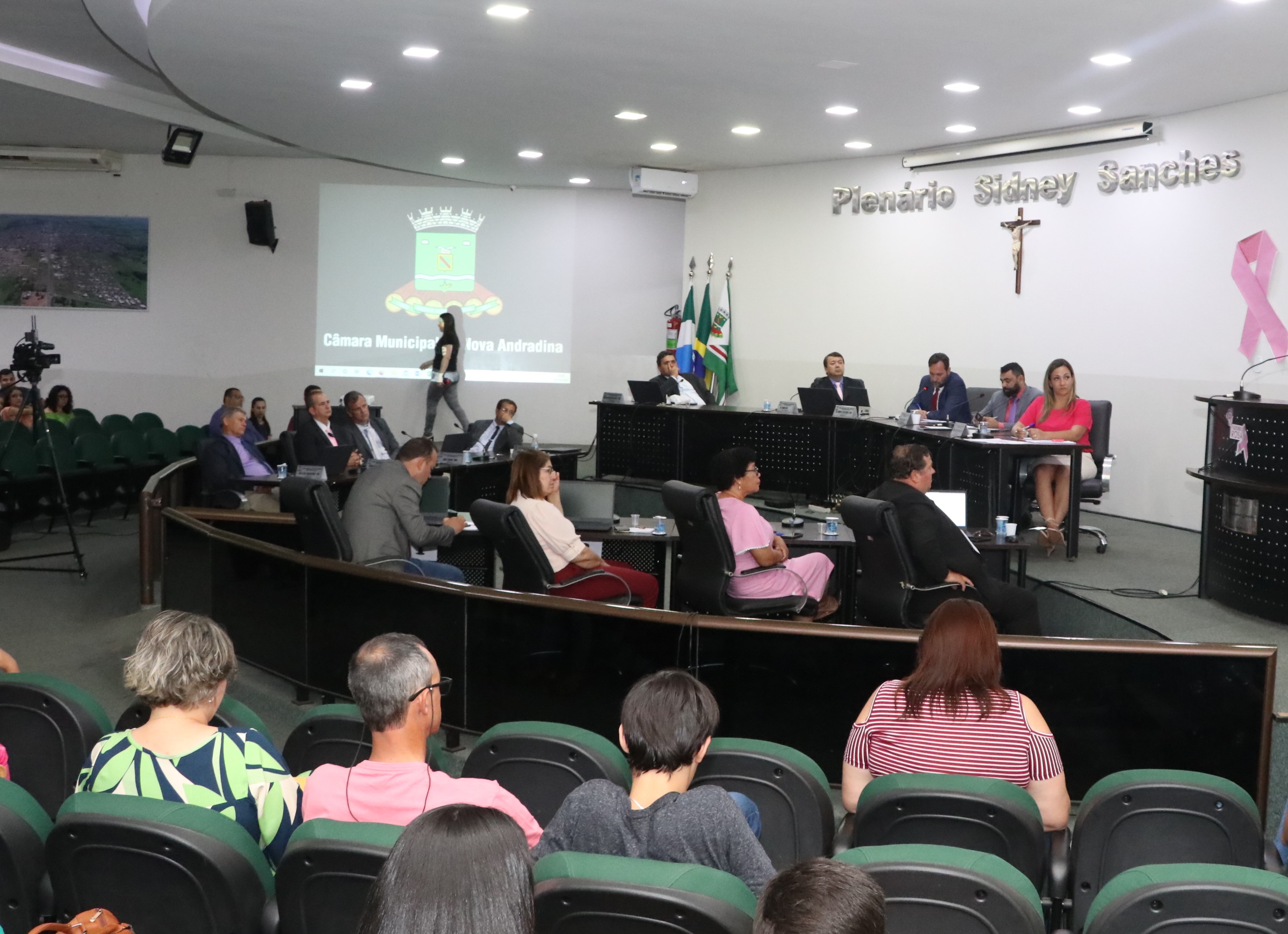 Câmara propõe a criação do Auxilio Ampara para filhos de mães vítimas de feminicídio