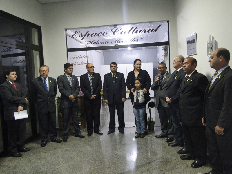 Câmara recebe exposição de arranjos ornamentais