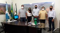Câmara recebe visita de gerente do Sicredi