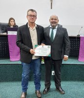 Câmara reconhece trajetória de superação e empreendedorismo de “Juca” com Moção de Parabenização