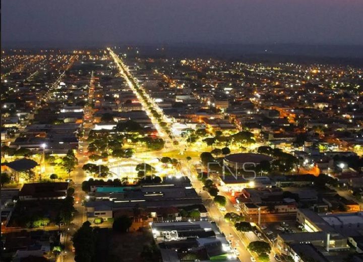 Câmara requer informações sobre economia na iluminação com implantação de LED