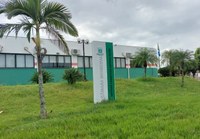 Câmara requer instalação de luminárias e equipe de limpeza permanente no Cemitério  