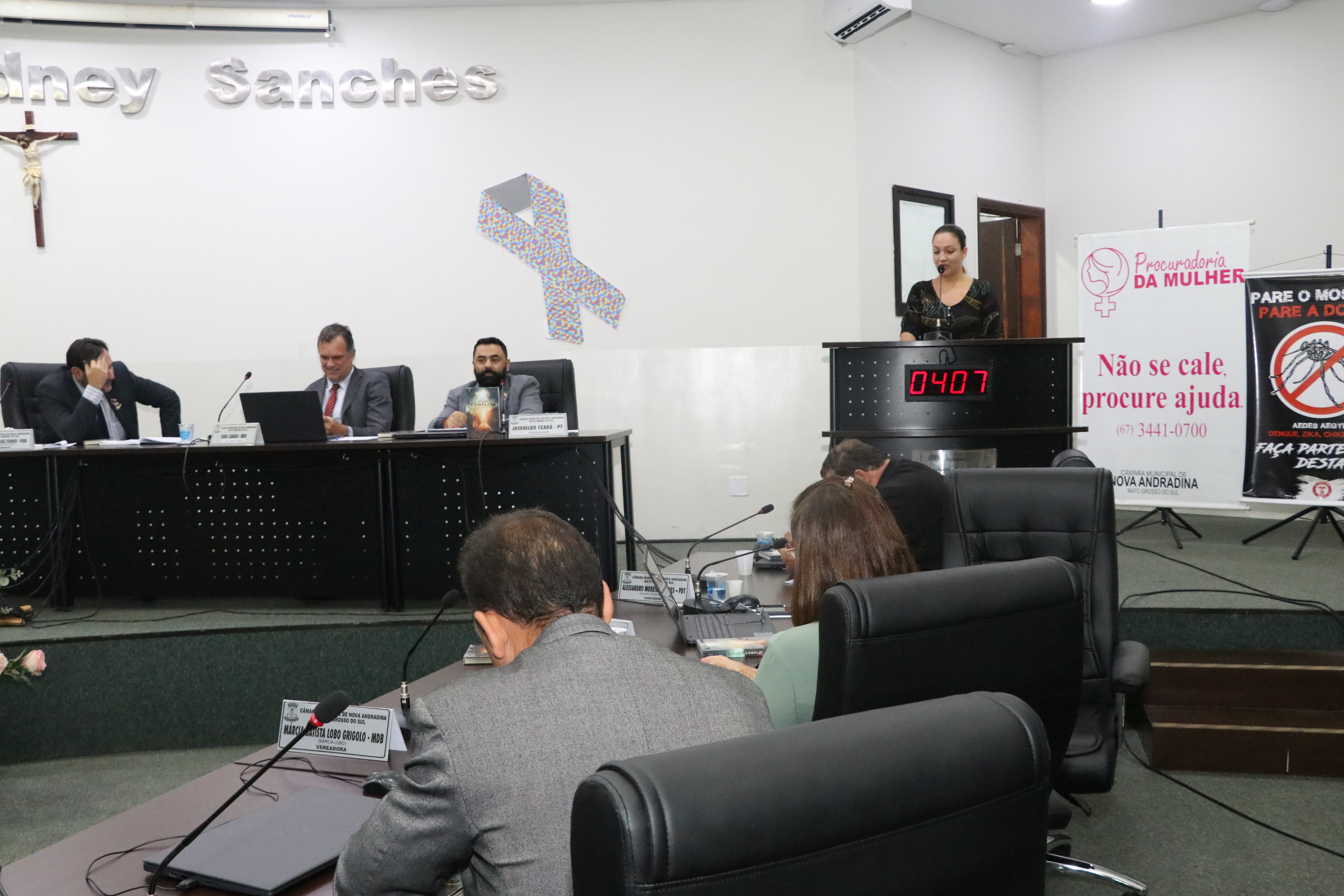 Câmara requer providências para contratação de monitores em veículos escolares