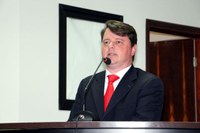 Câmara solicita patrolamento para melhorar tráfego em rua 