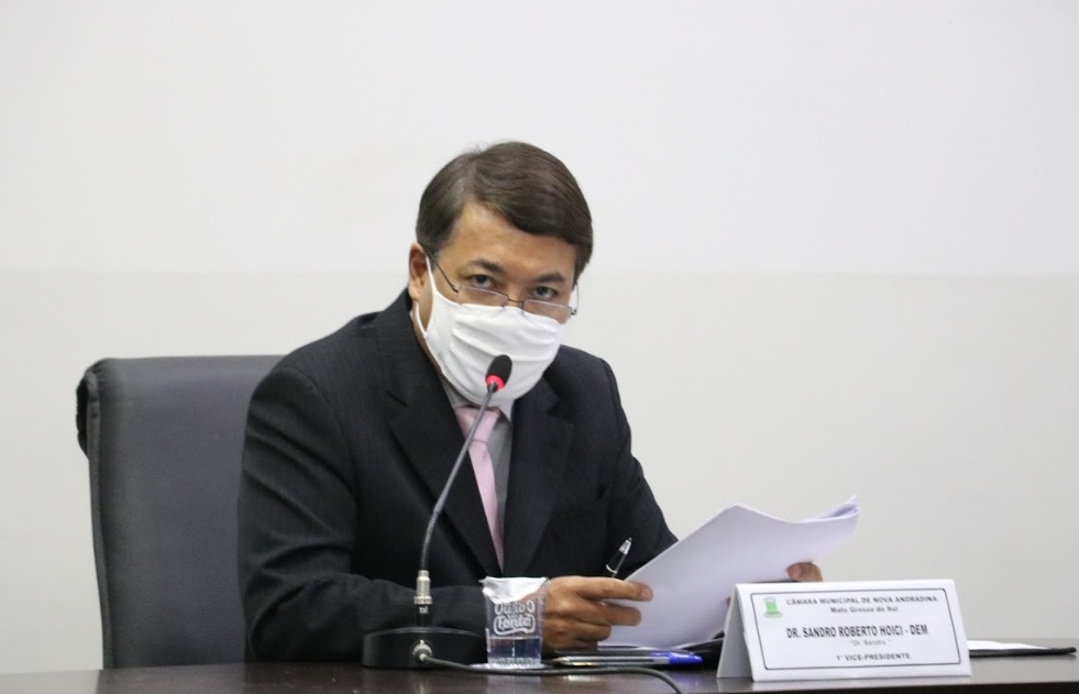 Câmara solicita sinalização de transito entorno do CEM