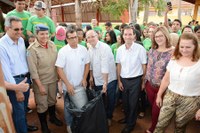 Cápsula do tempo vai guardar os sonhos de alunos da Escola Nair Palácio